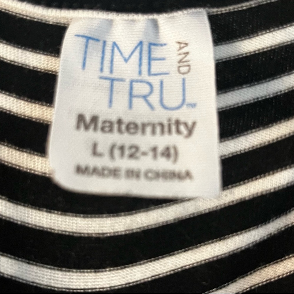 Time and Tru Maternity Black and White Ruffle Sleeves - Picture 2 of 2